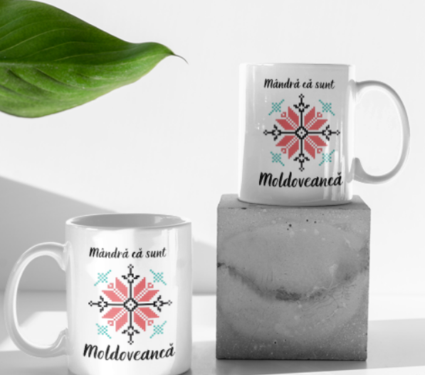 Cană cu motive traditionale romanesti, Mandra ca sunt moldoveanca, eCADOU, CROM1002