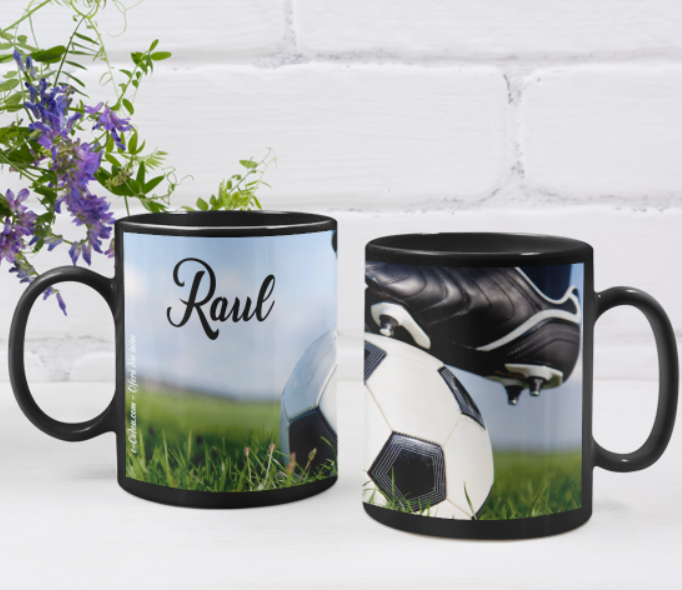 Cană personalizată fotbal cu poză și nume CPF10018, culoare neagra, eCADOU