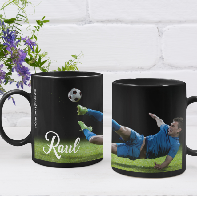 Cană personalizată fotbal cu poză și nume sau text CPF10012, culoare neagra, eCADOU
