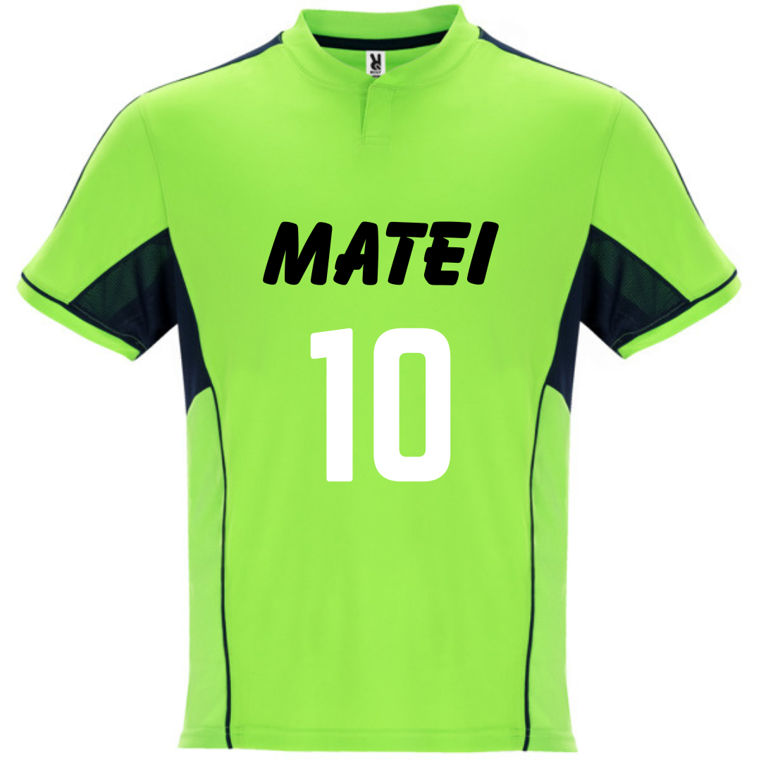 Set sportiv unisex format din tricou si pantaloni Fotbal cu nume si numar la alegere pentru Suporteri și Jucatori
