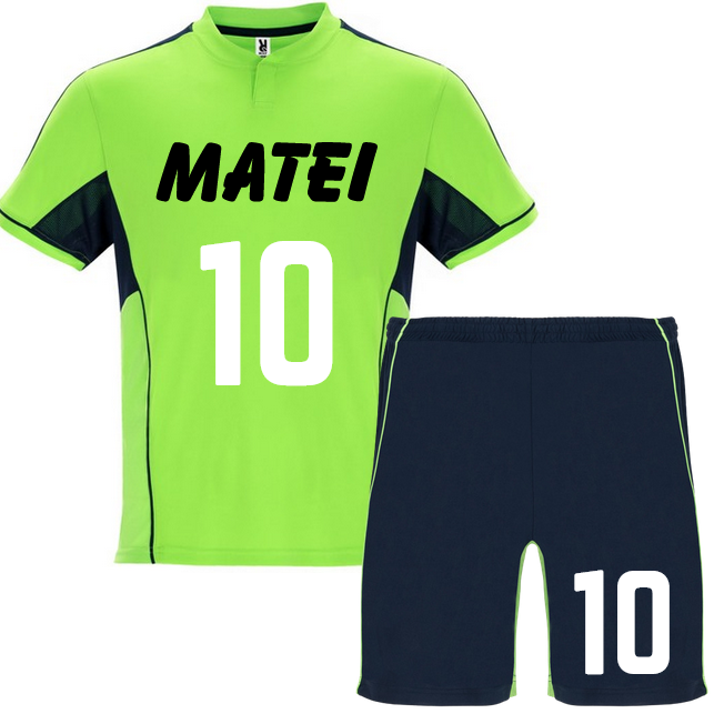 Set sportiv unisex format din tricou si pantaloni Fotbal cu nume si numar la alegere pentru Suporteri și Jucatori