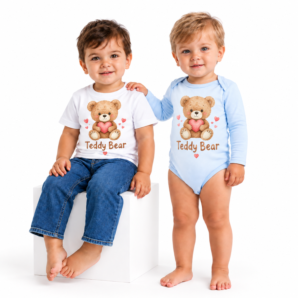 Body și tricou personalizat pentru bebeluși Teddy Bear – fundal alb