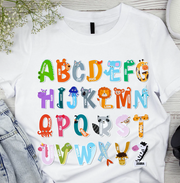 Tricou de scoala cu literele alfabetului– cadou personalizat pentru profesori sau elevi