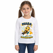Tricou personalizat Clasa Albinuțelor – Albinuța cu Creion – Model 01 – Imagine principală pe fundal alb, imprimeu centrat și coborât