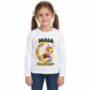 Tricou personalizat Clasa Albinuțelor – Albinuța de Poveste – Model 05 – Imagine principală pe fundal alb, imprimeu centrat și coborât