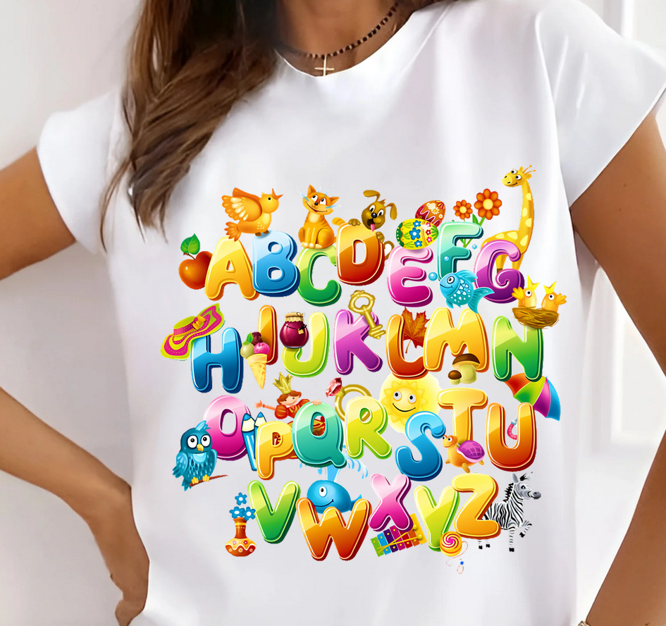 Tricou de scoala cu literele alfabetului– cadou personalizat pentru profesori sau elevi