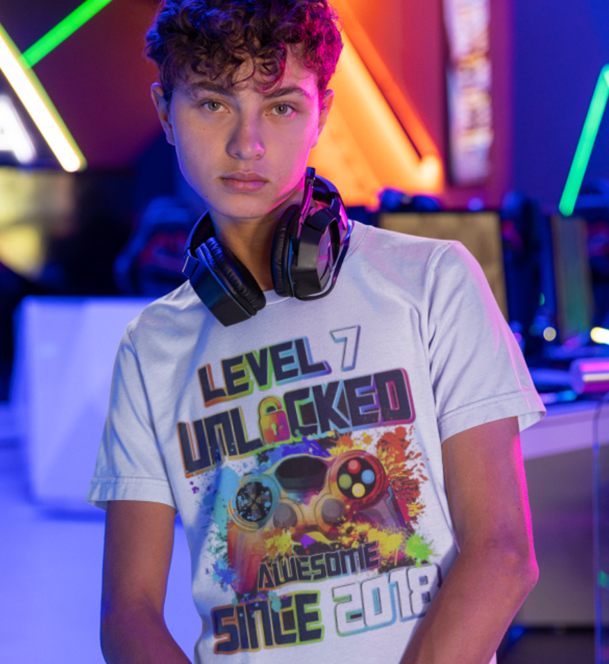 Tricou personalizat aniversar Level 10 Unlocked Awesome Since