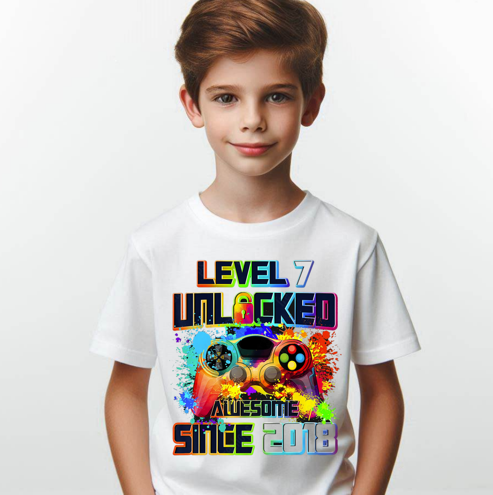 Tricou personalizat aniversar Level 10 Unlocked Awesome Since