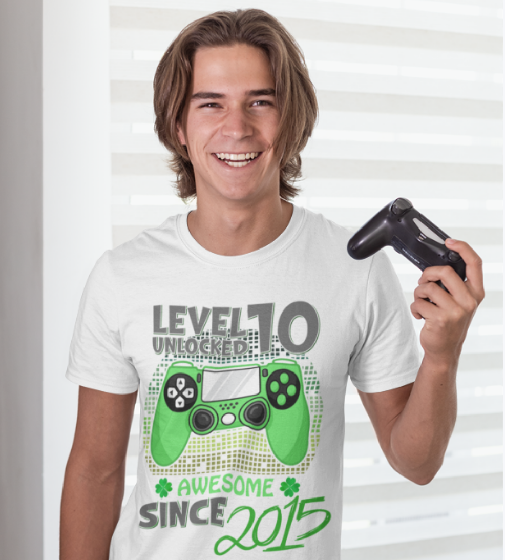 Tricou personalizat aniversar Level 9 Unlocked Awesome Since