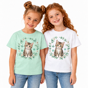 Tricou pentru fetițe cu pisicuță și coroniță florală pe fundal alb